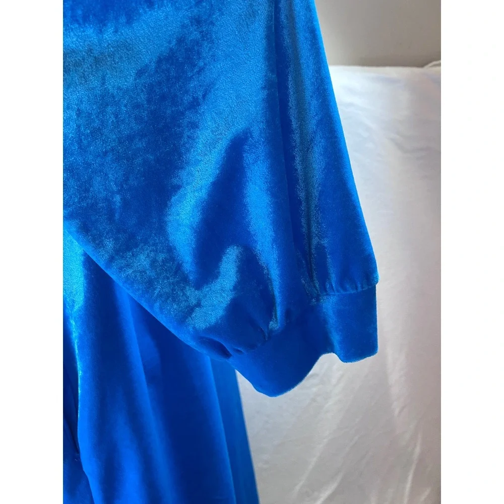 Vintage Framghas Turquoise Blue Velour Smocked Kaftan Robe Zip Front Long Dress
